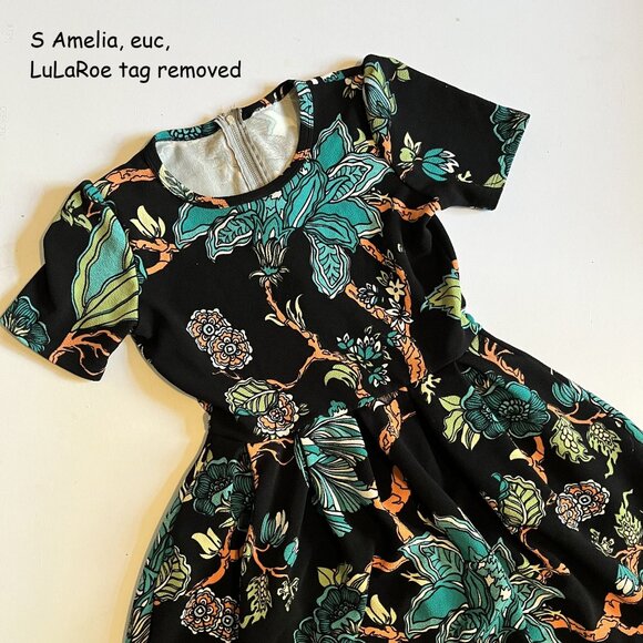 Small Lularoe Amelia zippered dress, black with green and blue flowers - Picture 1 of 3